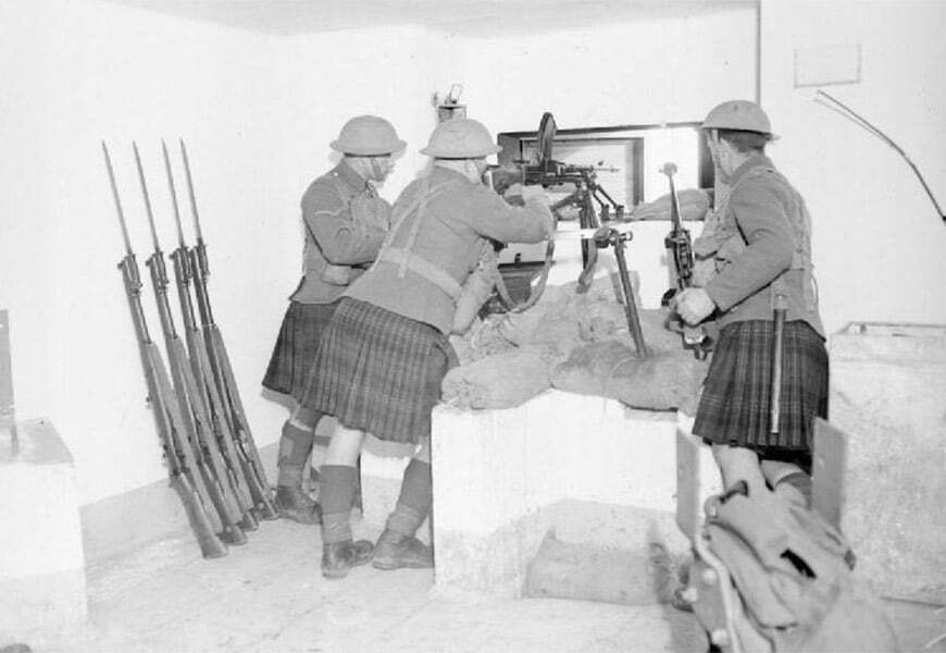 des soldats britanniques en France en 1939 portant le kilt